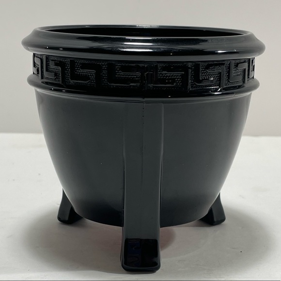 🔥3 for $15 Sale- Black glass vase - Picture 2 of 6